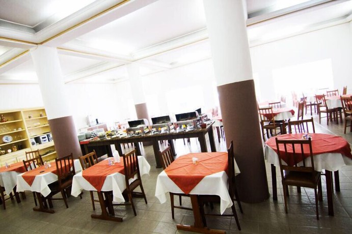 Imagen del bar/restaurante del Hotel Aguas. Foto 4
