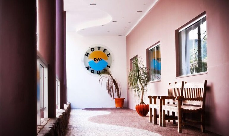 Imagen de los exteriores del Hotel Aguas. Foto 5