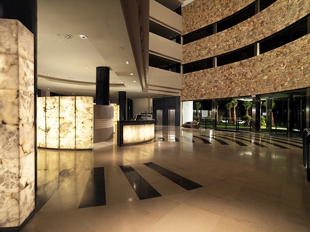 Imagen de los interiores del Hotel Aguas de Ibiza by NCalma Hotels. Foto 5
