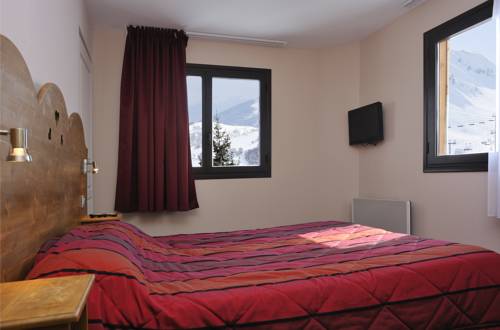 Imagen de la habitación del Hotel Agudes. Foto 15