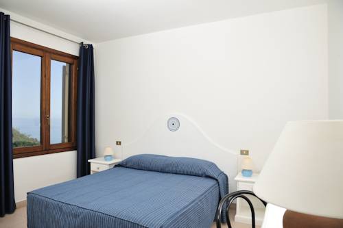 Imagen de la habitación del Hotel Agugliastra. Foto 6