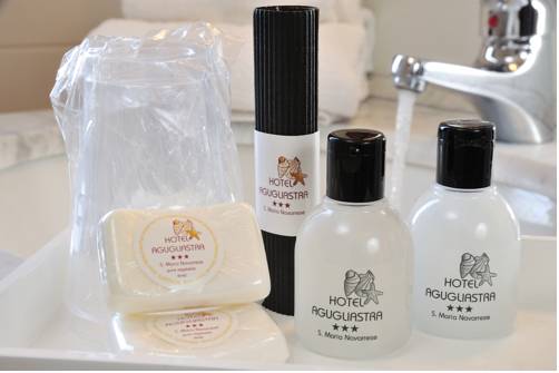 Imagen de la habitación del Hotel Agugliastra. Foto 9