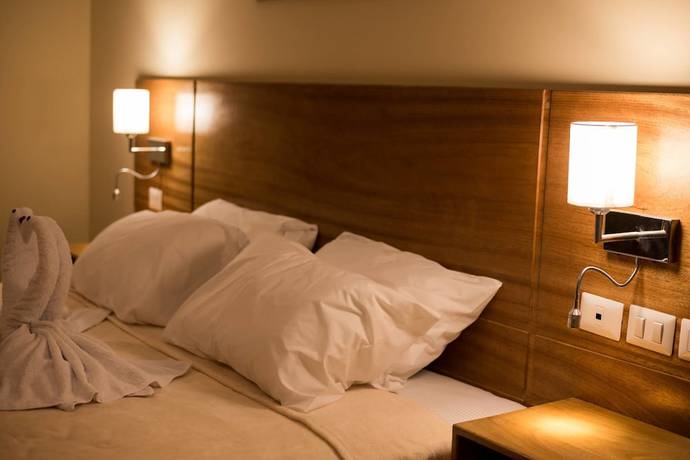 Imagen de la habitación del Hotel Aguila Dorada Selva. Foto 7