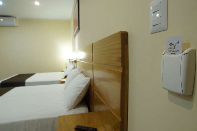 Imagen de la habitación del Hotel Aguila Dorada Selva. Foto 11