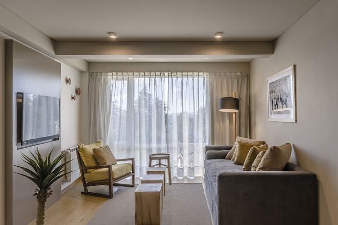 Imagen de la habitación del Hotel Aguila Mora Suites and Spa. Foto 4