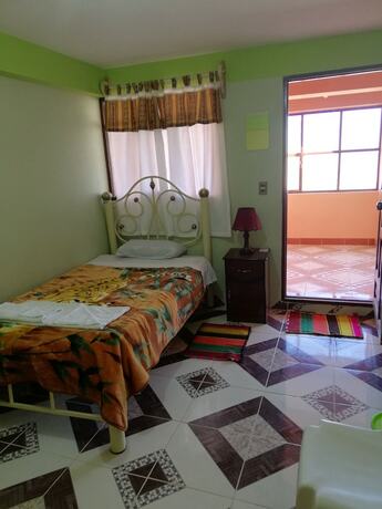 Imagen de la habitación del Hotel Aguilar, Uyuni. Foto 19