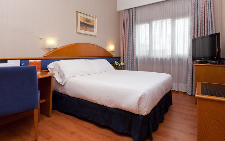 Imagen de la habitación del Hotel Agumar. Foto 11