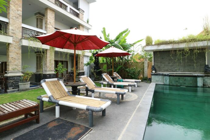 Imagen de los interiores del Hotel Agung Homestay Canggu. Foto 37