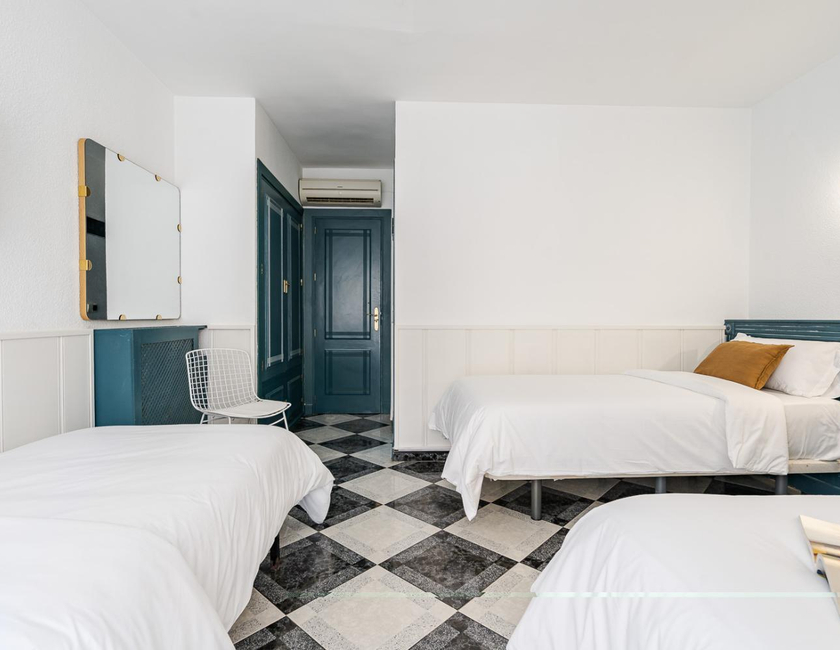 Imagen de la habitación del Hotel Agur. Foto 11