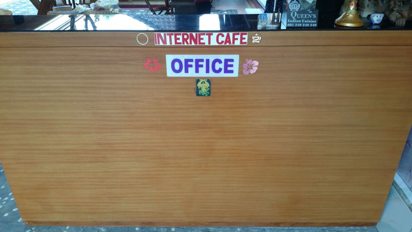 Imagen de los interiores del Hotel Agus Beach Inn. Foto 20