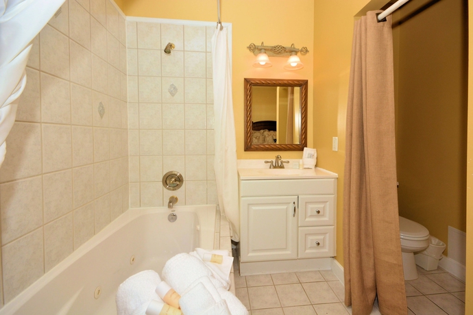 Imagen de la habitación del Hotel Agustin Inn. Foto 15