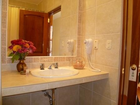 Imagen de la habitación del Hotel Agustos Urubamba. Foto 4