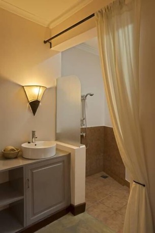Imagen de la habitación del Hotel Ahadi Lodge. Foto 12