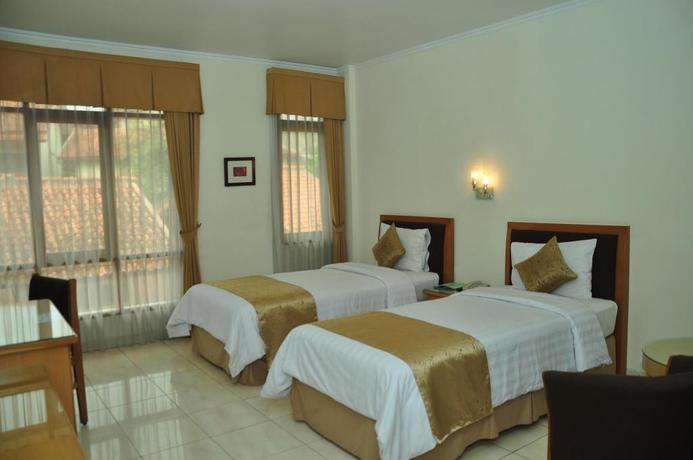 Imagen general del Hotel Ahadiat and bungalow, Bandung. Foto 6