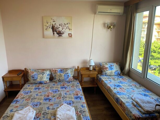 Imagen general del Hotel Aheloy. Foto 6