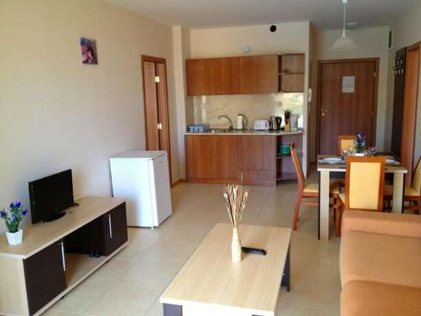 Imagen de la habitación del Hotel Aheloy Palace Apartments. Foto 11