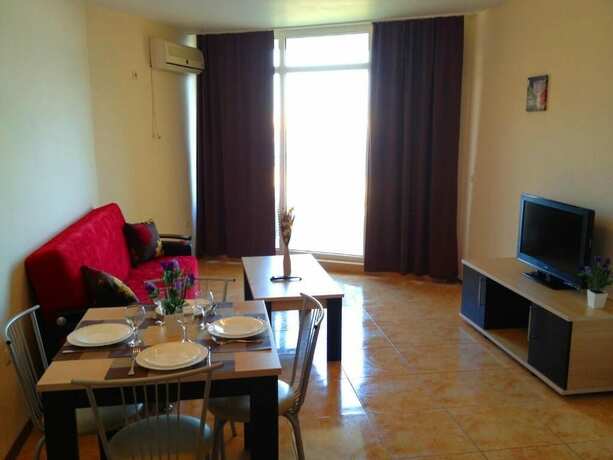 Imagen de la habitación del Hotel Aheloy Palace Apartments. Foto 12