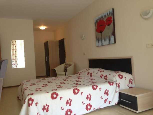 Imagen general del Hotel Aheloy Palace Apartments. Foto 3