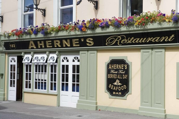 Imagen general del Hotel Ahernes Townhouse and Seafood Bar. Foto 5