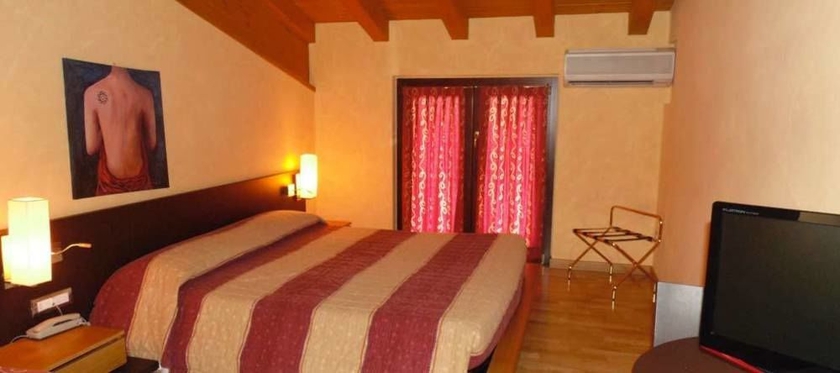 Imagen de la habitación del Hotel Ahg Donna Silvia Wellness and Spa. Foto 4