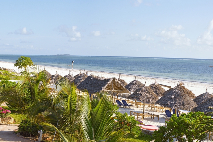 Imagen de los exteriores del Hotel Ahg Waridi Beach Resort and Spa. Foto 10