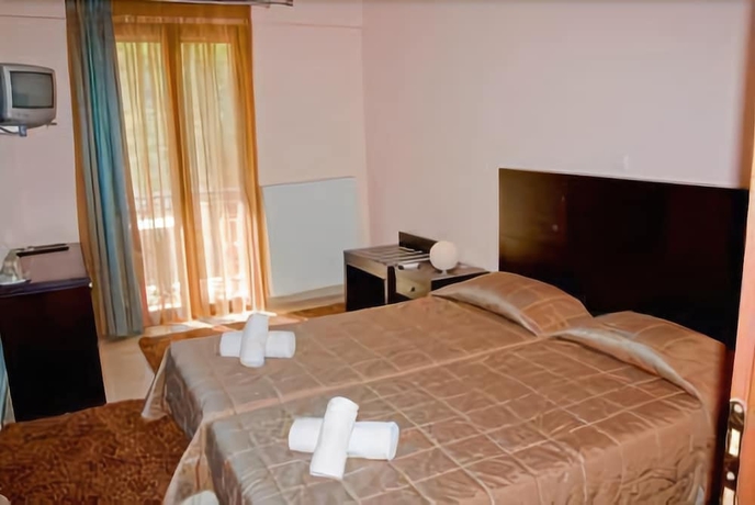 Imagen de la habitación del Hotel Ahilion. Foto 8