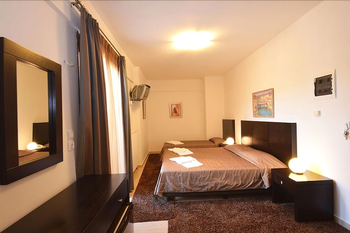 Imagen de la habitación del Hotel Ahilion. Foto 9