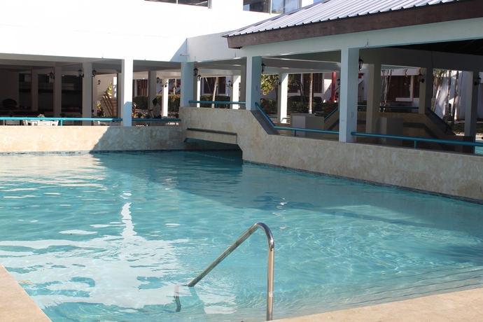 Imagen de la piscina del Hotel Ahnvee Resort Adults Only. Foto 14