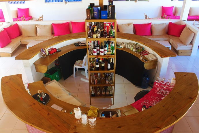 Imagen de los interiores del Hotel Ahnvee Resort Adults Only. Foto 13