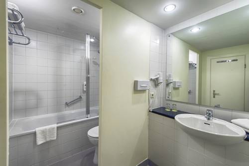 Imagen de la habitación del Hotel Ahorn Seehotel Templin. Foto 3