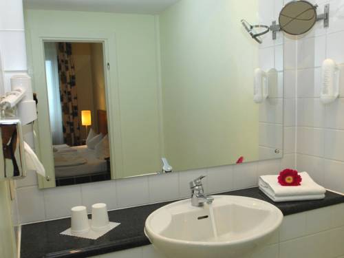 Imagen de la habitación del Hotel Ahorn Seehotel Templin. Foto 10