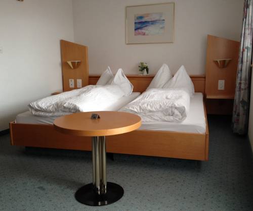 Imagen de la habitación del Hotel Ahorni. Foto 3