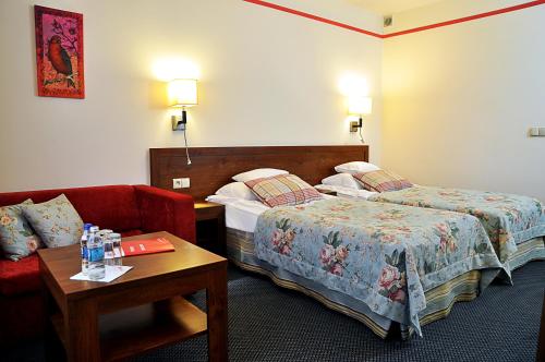 Imagen de la habitación del Hotel Ahotel. Foto 5