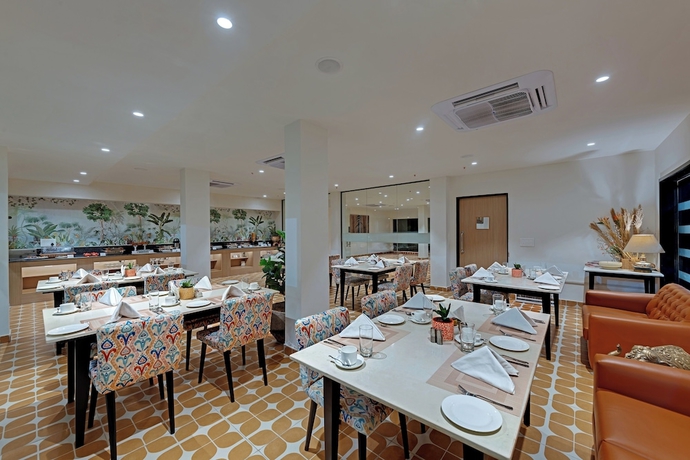 Imagen del bar/restaurante del Hotel Ahuja Residency GCR. Foto 4