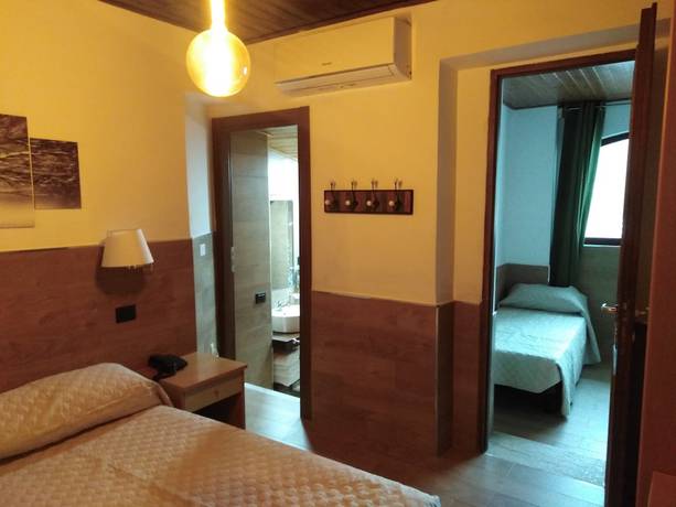 Imagen de la habitación del Hotel Ai 4 Camosci. Foto 11