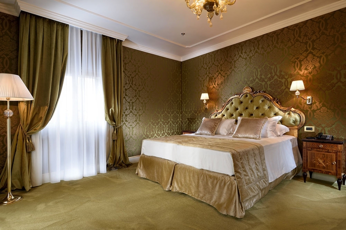 Imagen de la habitación del Hotel Ai Cavalieri Di Venezia. Foto 2