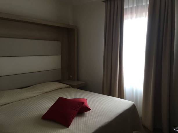 Imagen de la habitación del Hotel Ai Due Leoni. Foto 17