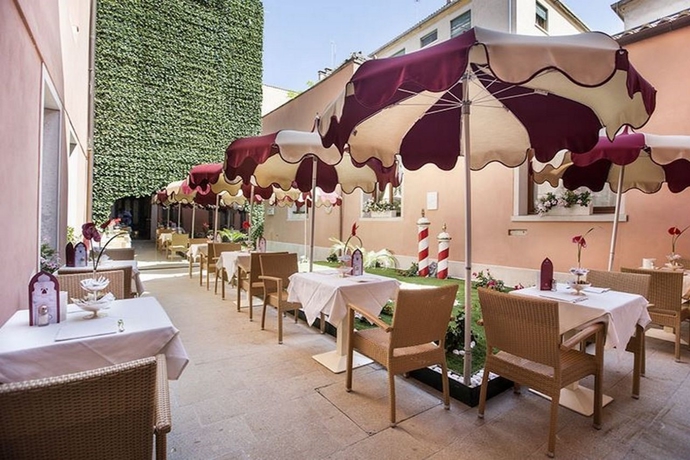 Imagen general del Hotel Ai Mori D'oriente. Foto 13