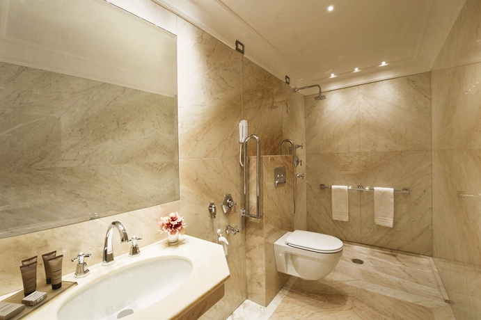 Imagen de la habitación del Hotel Ai Reali Di Venezia. Foto 9