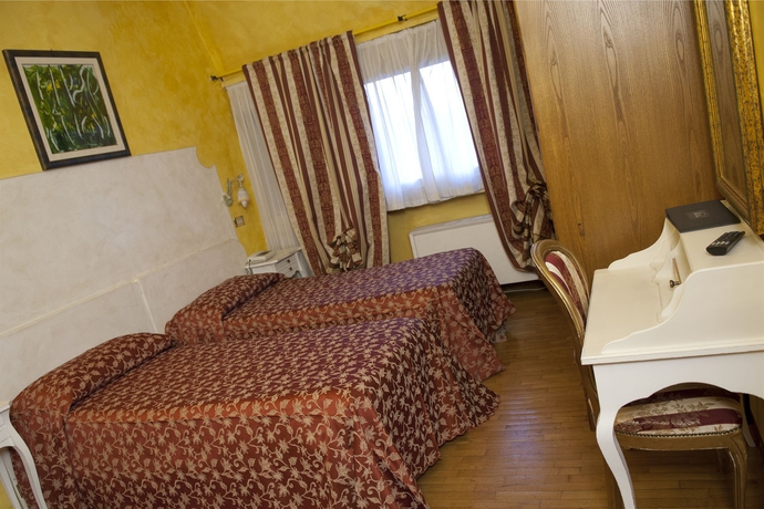 Imagen de la habitación del Hotel Ai Ronchi Motor. Foto 7