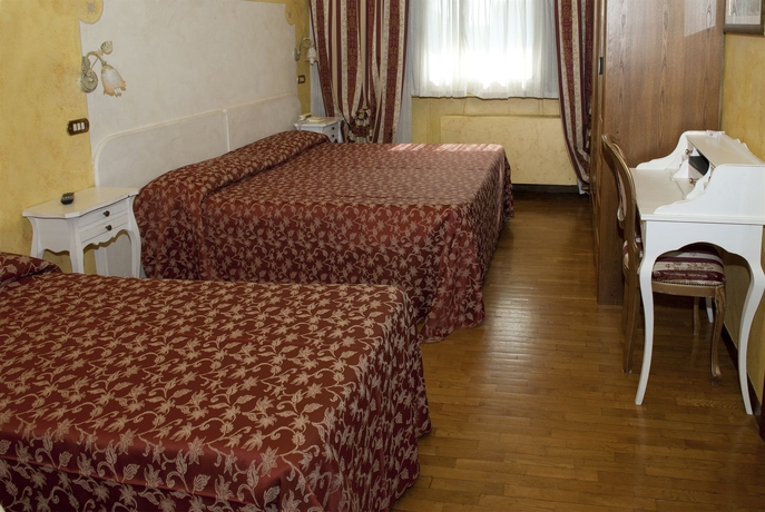 Imagen de la habitación del Hotel Ai Ronchi Motor. Foto 9