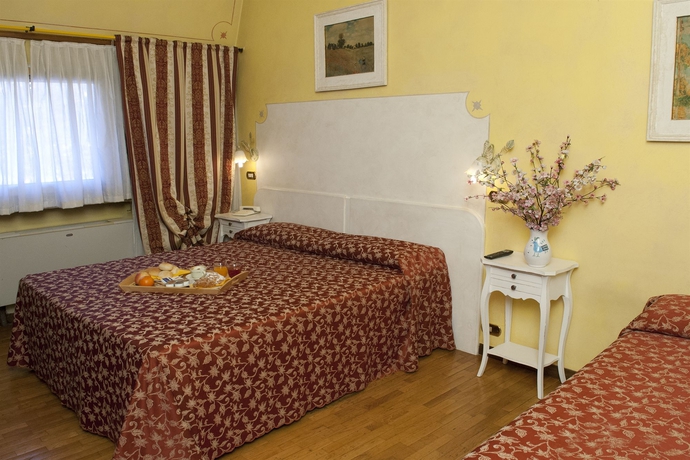 Imagen de la habitación del Hotel Ai Ronchi Motor. Foto 12