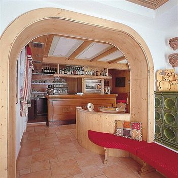 Imagen del bar/restaurante del Hotel Ai Zirmes. Foto 4