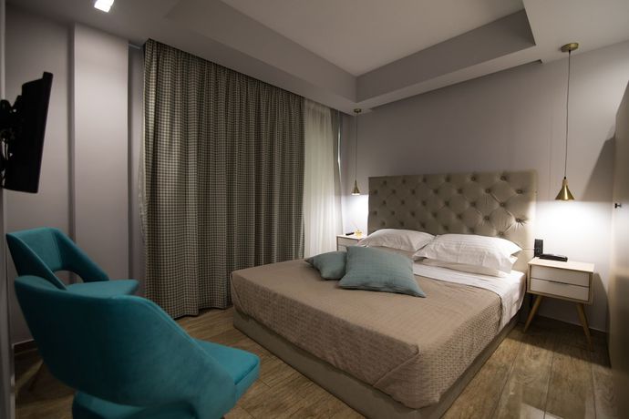 Imagen de la habitación del Hotel Aianteion Bay Luxury and Suites. Foto 10