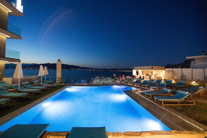 Imagen general del Hotel Aianteion Bay Luxury and Suites. Foto 1