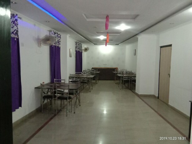 Imagen del bar/restaurante del Hotel Aicon Palace. Foto 6