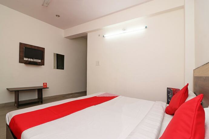 Imagen de la habitación del Hotel Aicon Palace. Foto 7
