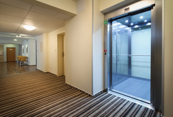 Imagen de los interiores del Hotel Aida, Praga. Foto 15