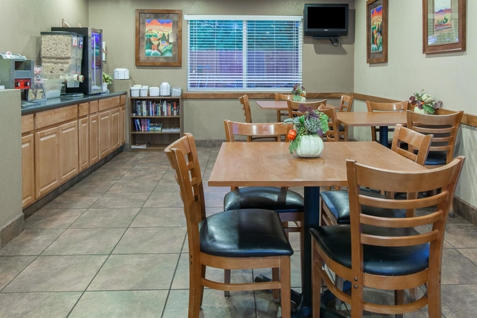 Imagen del bar/restaurante del Hotel Aiden By Best Western Sedona. Foto 3