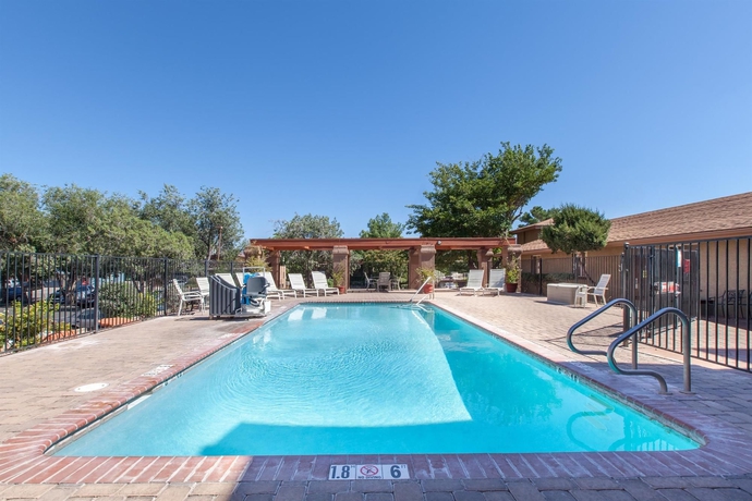 Imagen de la piscina del Hotel Aiden By Best Western Sedona. Foto 13